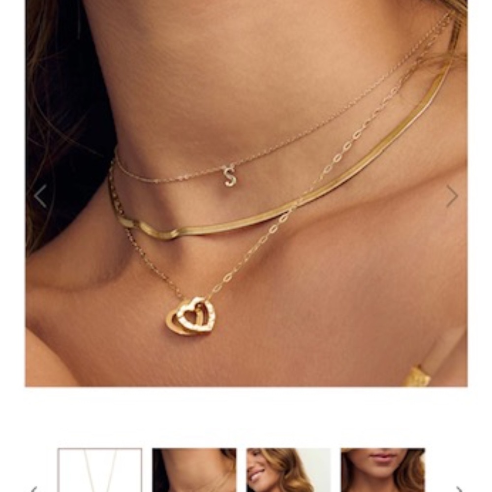 Arms of Eve. Heart to Heart necklace -crushed